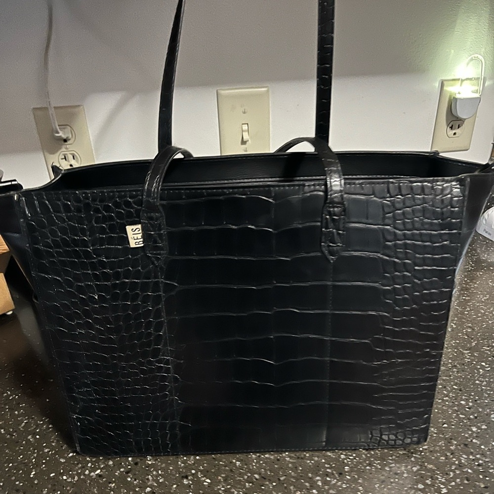 Beis the work tote